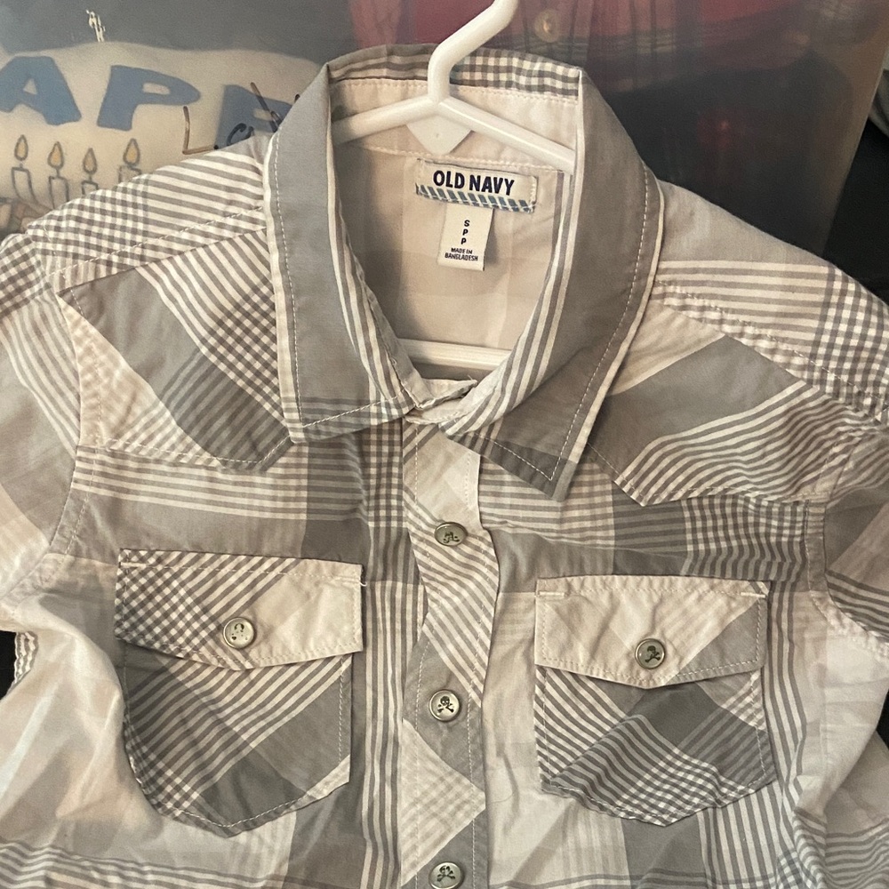 Old Navy Gray and White Plaid Snap-Front Shirt size small